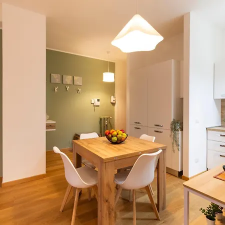 Ronchetto Navigli * Milánó