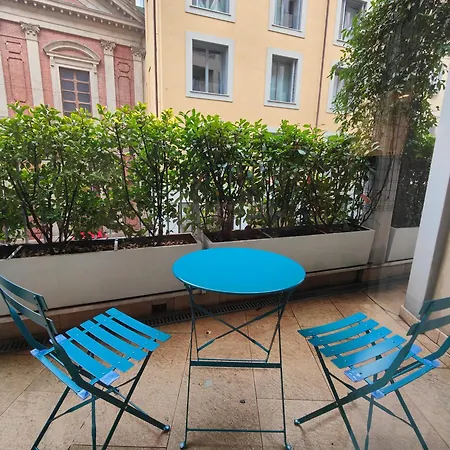 Magenta32 Charme Milan