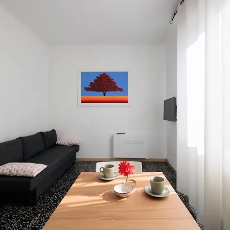 Alessia's Flat - Michetti * ミラノ