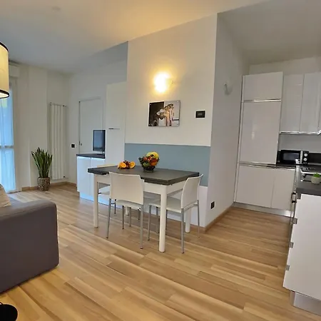 Rentopolis - Palazzo Candiani Apartamento *