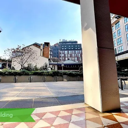 San Babila Tower With Panoramic Terrace Overlooking Duomo By Rentopolis * Milão