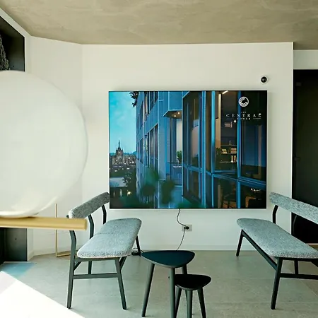 San Babila Tower With Panoramic Terrace Overlooking Duomo By Rentopolis Apartmán *