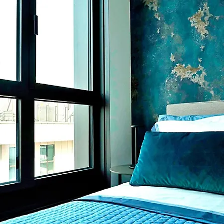 Apartment San Babila Tower With Panoramic Terrace Overlooking Duomo By Rentopolis Milan