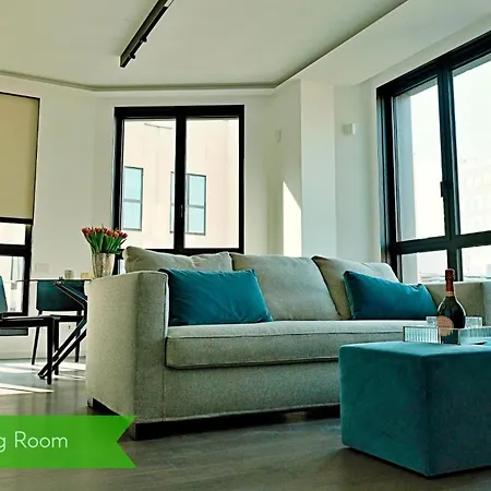 Apartmán San Babila Tower With Panoramic Terrace Overlooking Duomo By Rentopolis