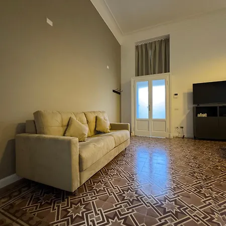 Daire Spacious Loft Baia Del Re - Navigli *