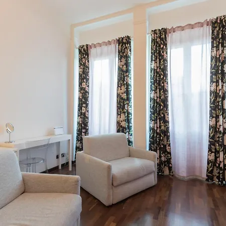Duomo View - 2 Min From Duomo Amazing Location Apartment Milan