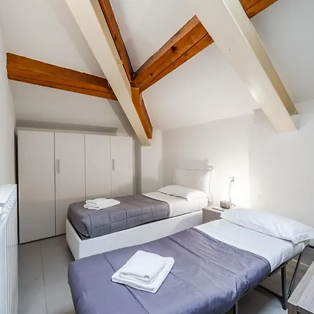 - Spazioso Vicino Metro Milano