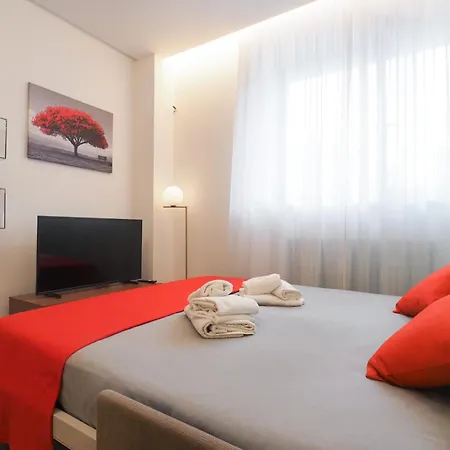 Porta Nuova Apartment *