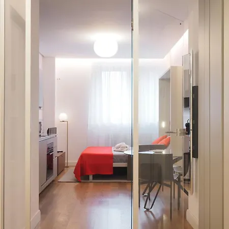 Porta Nuova Милан