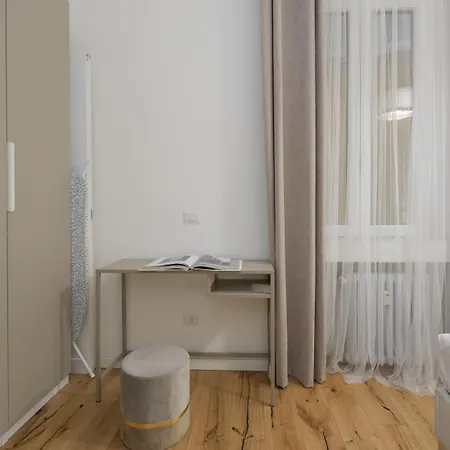 & Modern Porta Vittoria-duomo By Rentopolis 아파트