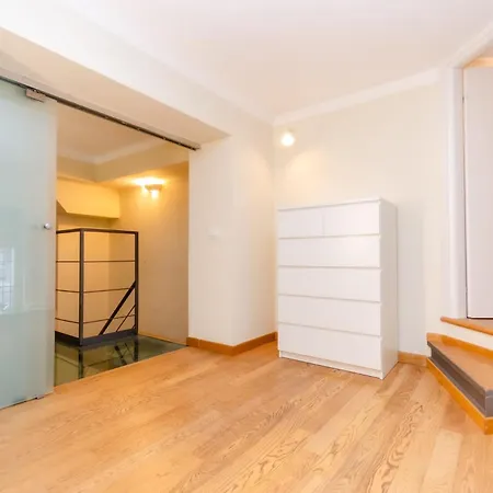 Διαμέρισμα Luxury 3 Fiat, Ariberto Home, Tra Centro Storico Di E Navigli, Con Spaziosa Jacuzzi *