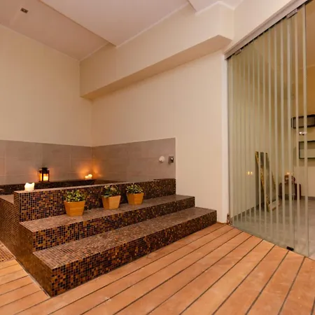 Luxury 3 Fiat, Ariberto Home, Tra Centro Storico Di E Navigli, Con Spaziosa Jacuzzi * Milan