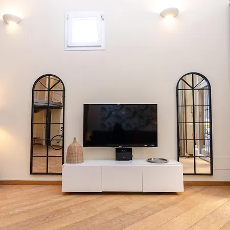 Luxury 3 Fiat, Ariberto Home, Tra Centro Storico Di E Navigli, Con Spaziosa Jacuzzi Apartment