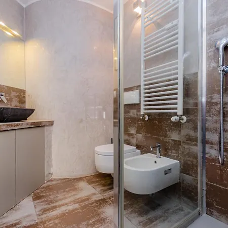 Luxury 3 Fiat, Ariberto Home, Tra Centro Storico Di E Navigli, Con Spaziosa Jacuzzi Apartment *