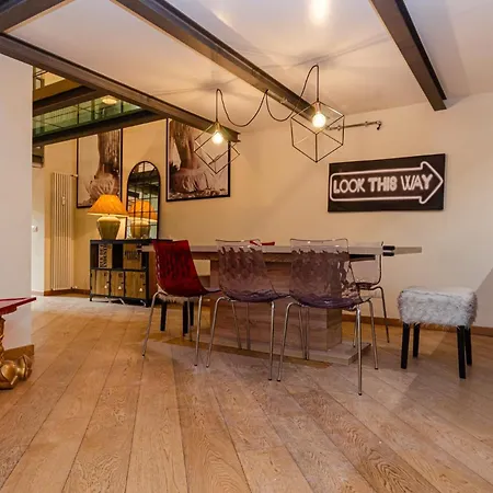 Luxury 3 Fiat, Ariberto Home, Tra Centro Storico Di E Navigli, Con Spaziosa Jacuzzi Apartment Milan