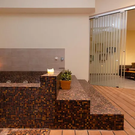 Luxury 3 Fiat, Ariberto Home, Tra Centro Storico Di E Navigli, Con Spaziosa Jacuzzi Lejlighed