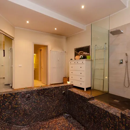 公寓 Luxury 3 Fiat, Ariberto Home, Tra Centro Storico Di E Navigli, Con Spaziosa Jacuzzi *