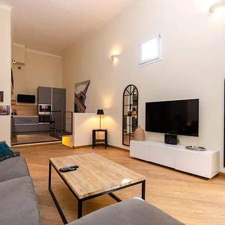 Luxury 3 Fiat, Ariberto Home, Tra Centro Storico Di E Navigli, Con Spaziosa Jacuzzi Apartment *