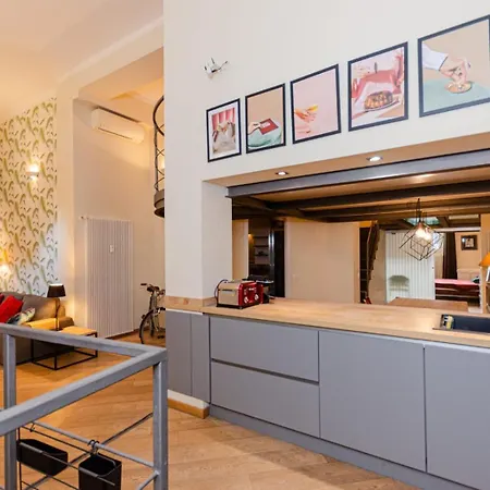 Apartment Luxury 3 Fiat, Ariberto Home, Tra Centro Storico Di E Navigli, Con Spaziosa Jacuzzi Milan