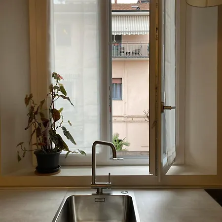 Newly Renovated Two-room * Milan
