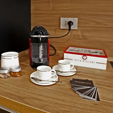 Repvblic Lux Apartman *