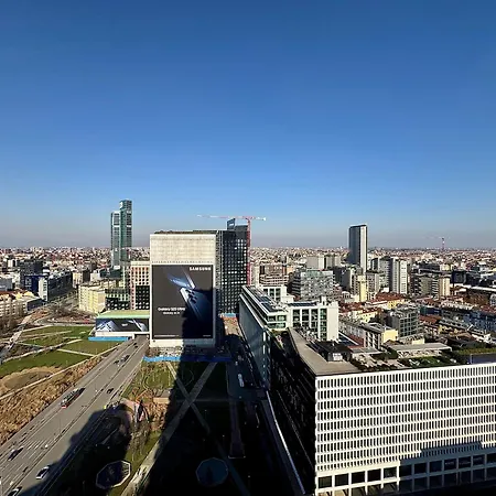 Solaria 18 Skyloft 公寓 *