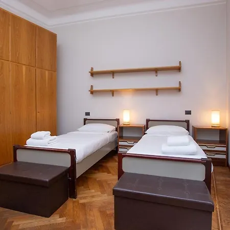 Sciesa - New Exclusive Milán