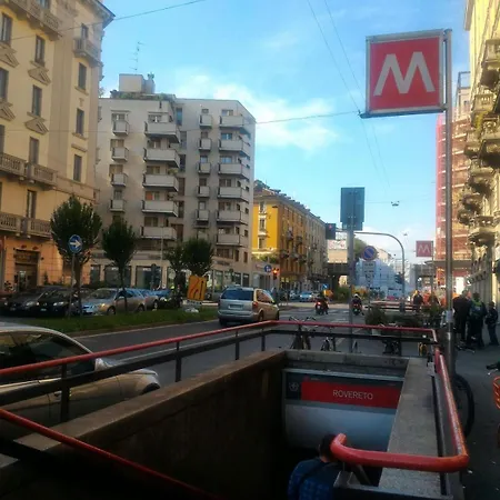 Апартаменты Loreto 15 Mins From Duomo - M1 Rovereto