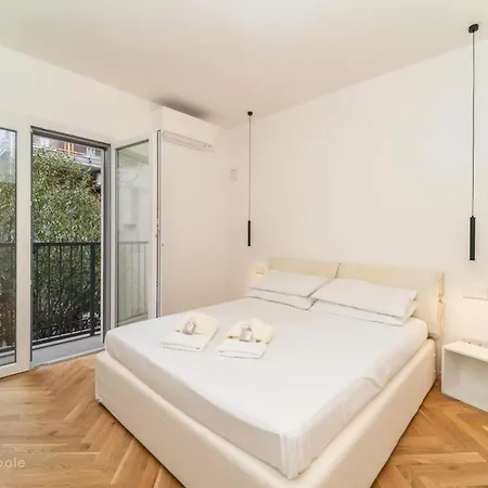 Nivola House, Bilocale Su Tre Livelli E Terrazzo