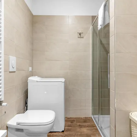Corsica Comfort Suites-10 Min To Linate Airport Apartament