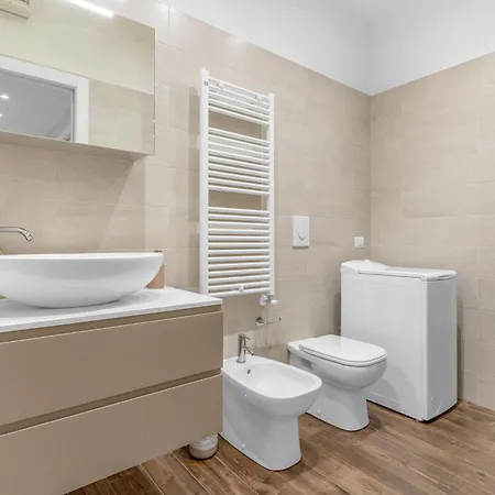 Apartament Corsica Comfort Suites-10 Min To Linate Airport