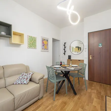 Functional & Modern In Nolo District By Rentopolis Milano