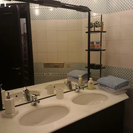 Elegant Apartment, Close Downtown * Milán