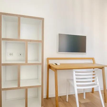 Design And Comfort In Isola In The Heart Of *