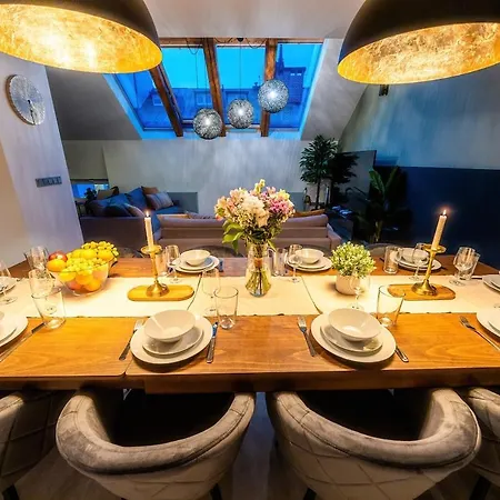 Apartament Near Duomo 4bedrooms Mediolan