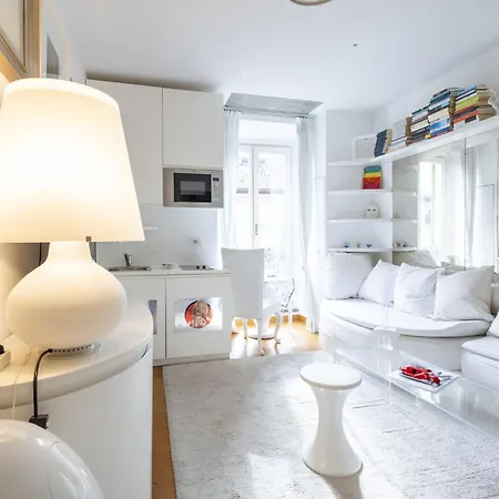 Sant' Andrea Fashion By Interhome * Milano