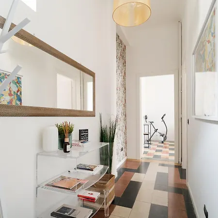 Garibaldi - Isola - Luminoso Bilocale Con Balcone * Милан