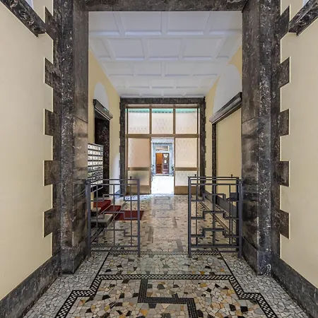 Apartman Luxury Design With Prestigious Artworks *