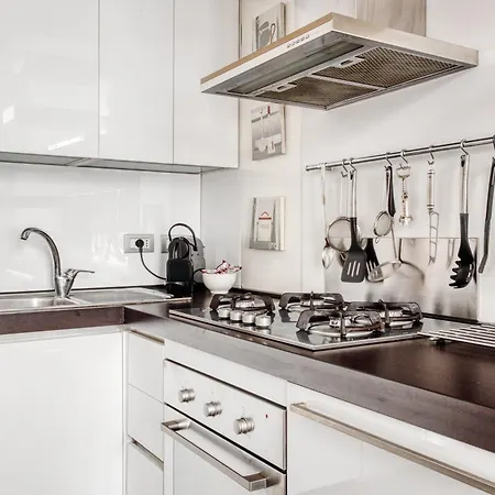Stylish Top-floor Apt; Design Disctrict * Milano