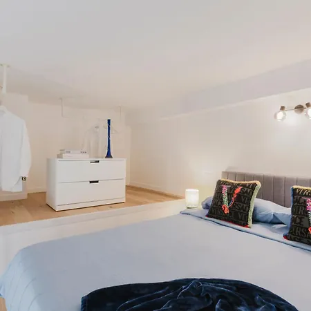 Casa In Palazzo Liberty - E Ben Collegato Διαμέρισμα