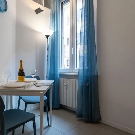 S&m Apartments- Casa Venere Porta Romana M3 Apartmán *