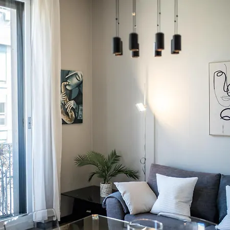 Duomo, La Residenza Isabella - Via Pantano House Daire *