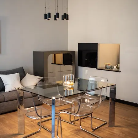 Duomo, La Residenza Isabella - Via Pantano House Apartamento Milão