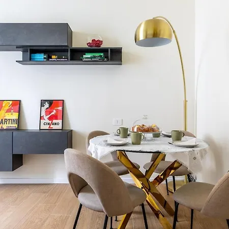 888 - 100mt M1 Pasteur Apartman *