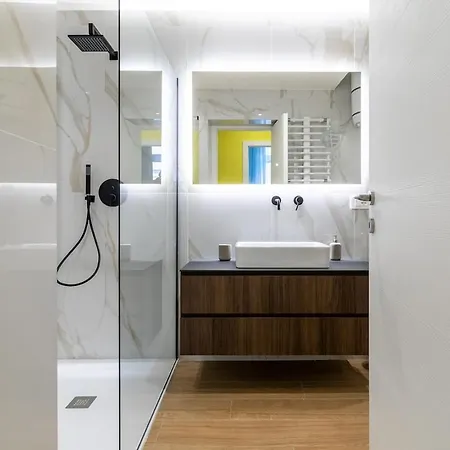 888 - 100mt M1 Pasteur Apartman *