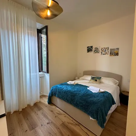 Duomo Private With Wi-fi Just Steps From The Duomo Demetra Milano