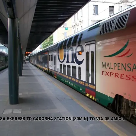 بيت للعطل Duomo Penthouse Milan, Terrace, Park, 8 Bed ميلان