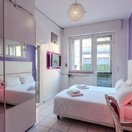 Duomo Penthouse Milan, Terrace, Park, 8 Bed بيت للعطل