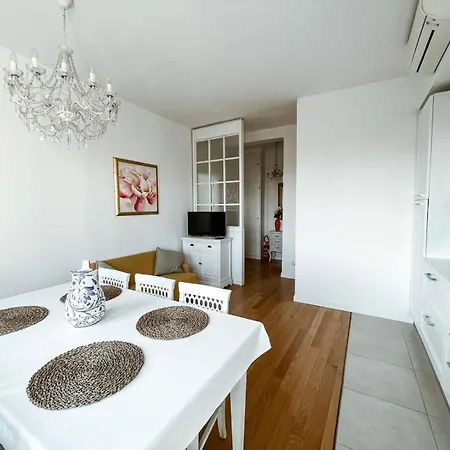 White Pearl - Citycenter - Large & Elegant Flat *