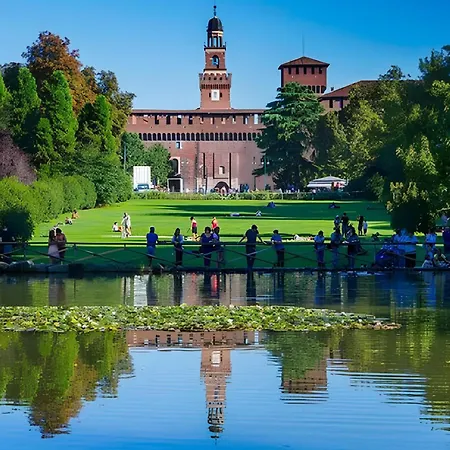 Ray 5 San Siro Апартаменты *